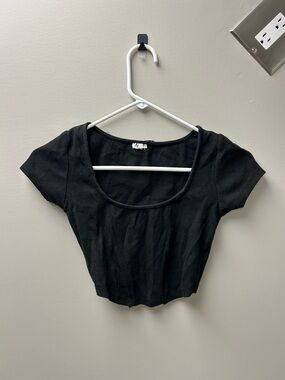 Garage Women’s Black Cropped Top